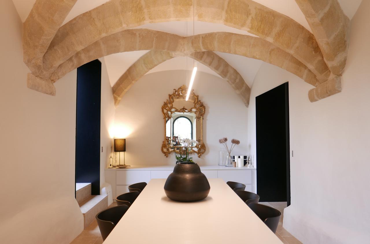 Tour Sarrazine De Montaren Bed & Breakfast Dış mekan fotoğraf
